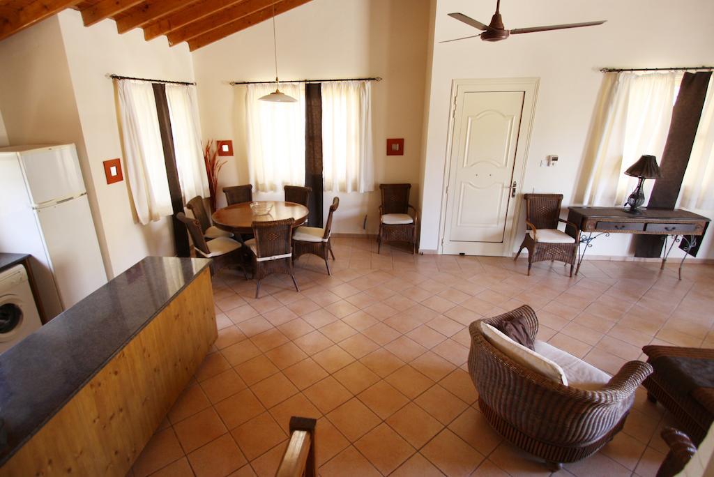 Amoroza Villa Pissouri Zimmer foto